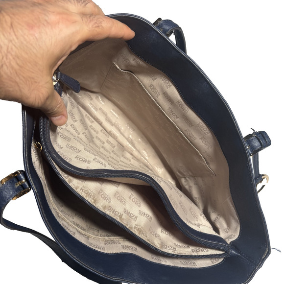 Michael Kors Navy Tote Work Bag Flap Front Pocket AV-1611 Corpcore Minimalist - Picture 14 of 16